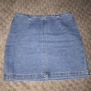 NWOT Pacsun denim skirt !!